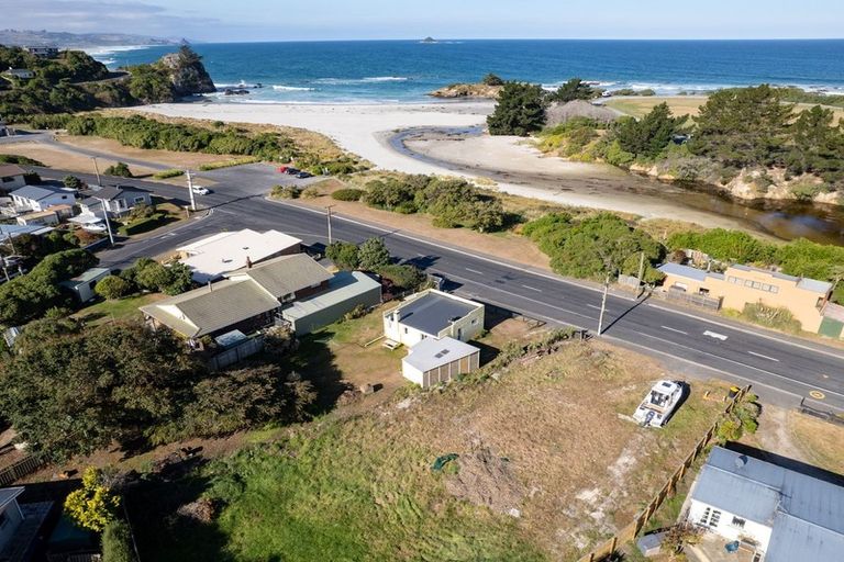 Photo of property in 1018 Brighton Road, Brighton, Dunedin, 9035