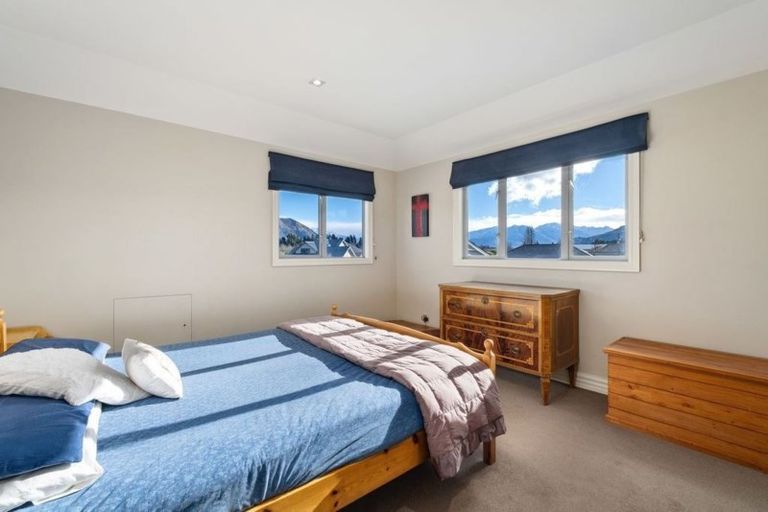 Photo of property in 10 Tyndall Street, Wanaka, 9305