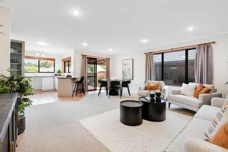 Photo of property in 4 Red Hibiscus Road, Stanmore Bay, Whangaparaoa, 0932