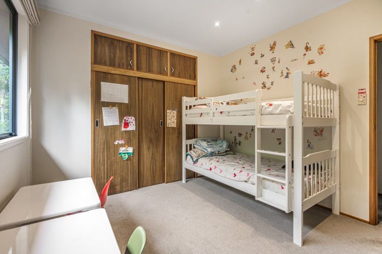 Photo of property in 77 Seaview Road, Piha, New Lynn, 0772