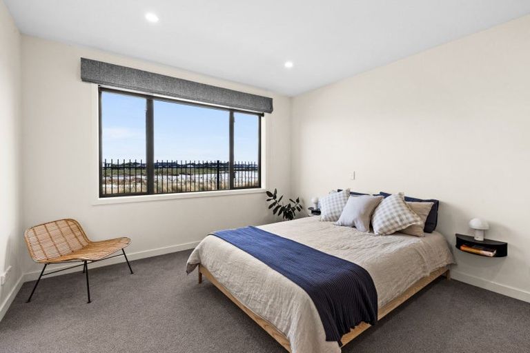 Photo of property in 11 Hurunui Drive, Te Awa, Napier, 4110