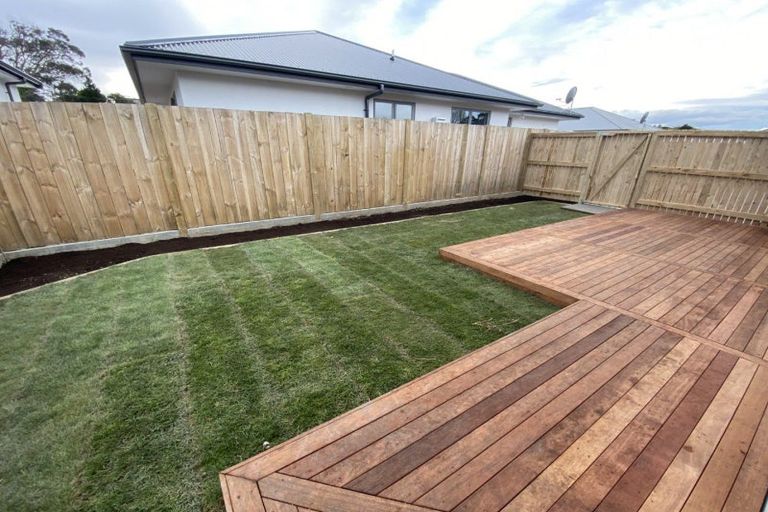 Photo of property in 4b Freedom Drive, Kelvin Grove, Palmerston North, 4414