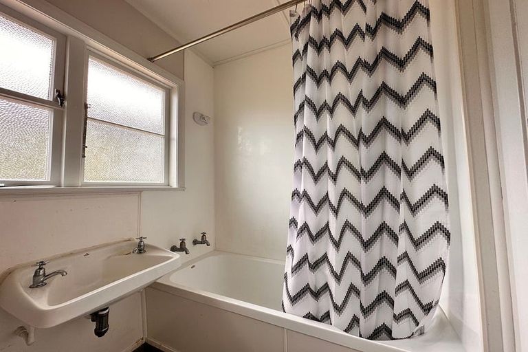 Photo of property in 45a Milton Road, Bluff Hill, Napier, 4110