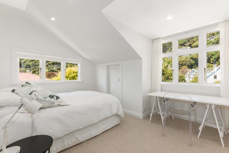 Photo of property in 103 Muritai Road, Eastbourne, Lower Hutt, 5013