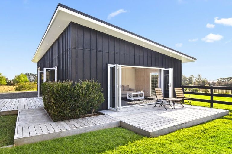 Photo of property in 114 Bombay Road, Bombay, 2675