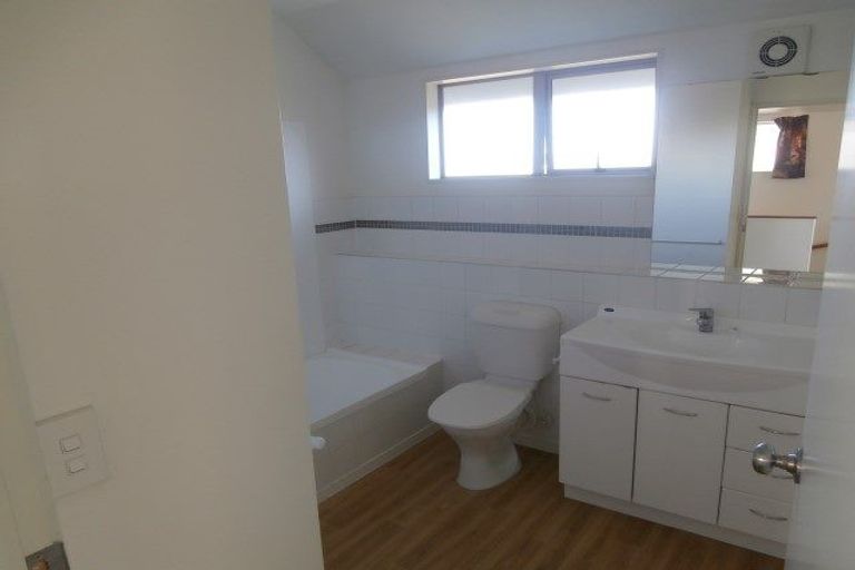 Photo of property in 51 Fairfield Avenue, Addington, Christchurch, 8024