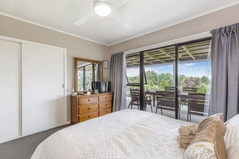 Photo of property in 306 Oneriri Road, Kaiwaka, 0573