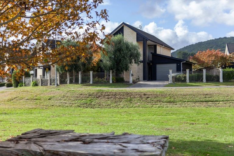 Photo of property in 7 Jade Lane, Paraparaumu, 5032