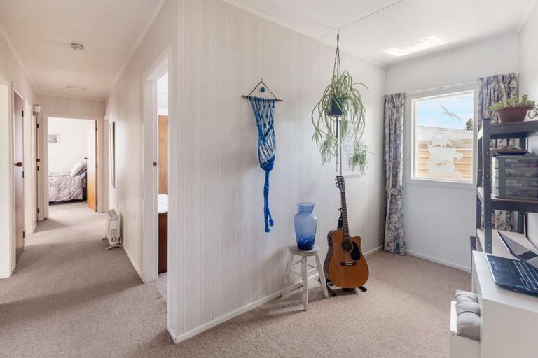 Photo of property in 184 Puriri Street, Castlecliff, Whanganui, 4501