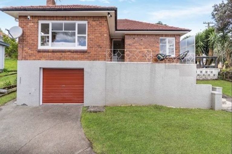 Photo of property in 37 Ryburn Road, Mount Wellington, Auckland, 1062