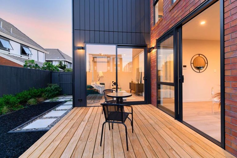 Photo of property in 26 Owens Road, Waiuku, 2123