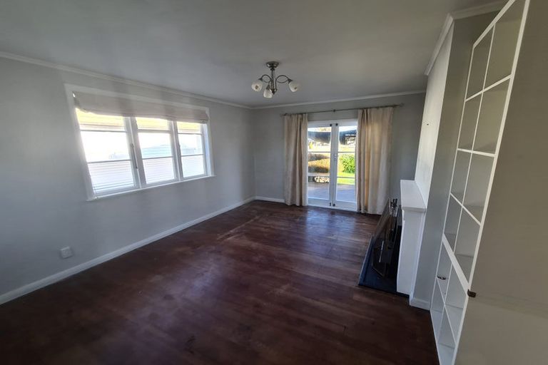 Photo of property in 19 Willis Street, Bader, Hamilton, 3206