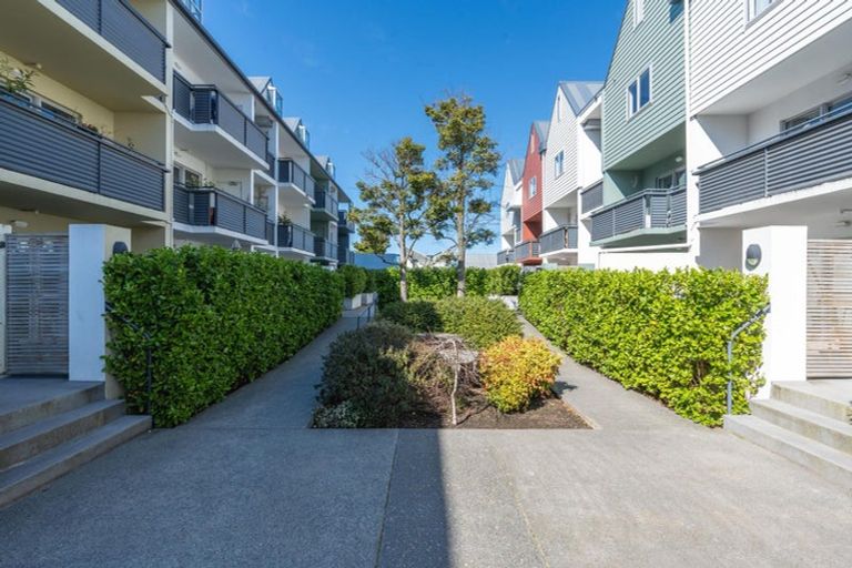 Photo of property in Amuri Park Apartments, 4/280 Bealey Avenue, Christchurch Central, Christchurch, 8013