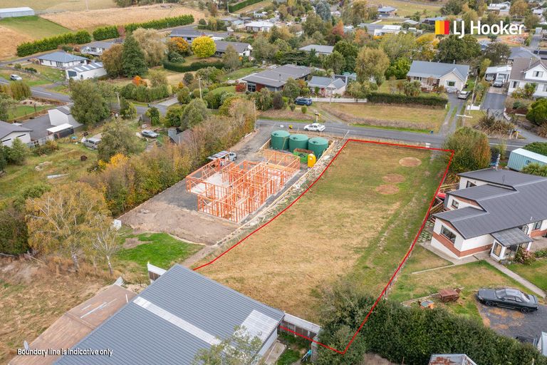 Photo of property in 15 Snowdon Street, Allanton, Mosgiel, 9092