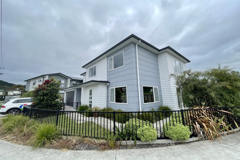 Photo of property in 1359 High Street, Taita, Lower Hutt, 5011