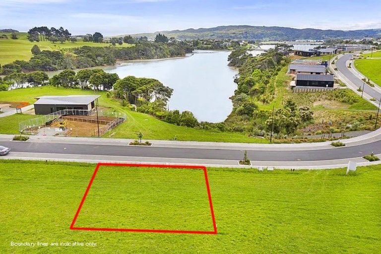 Photo of property in 25 Omahina Street, Raglan, 3225