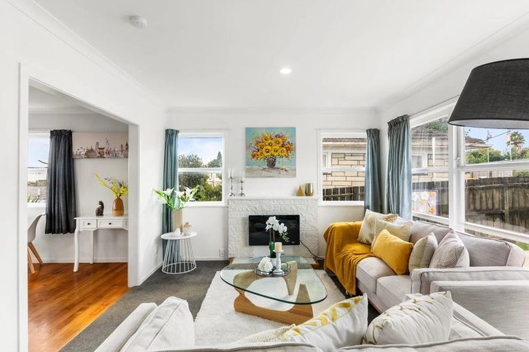 Photo of property in 1/29 Takanini Road, Takanini, 2112