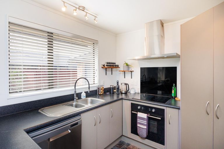 Photo of property in 55 Meridian Grove, Kelvin Grove, Palmerston North, 4414