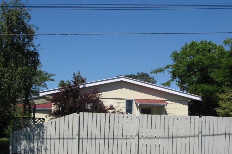 Photo of property in 2/24 Stapletons Road, Richmond, Christchurch, 8013