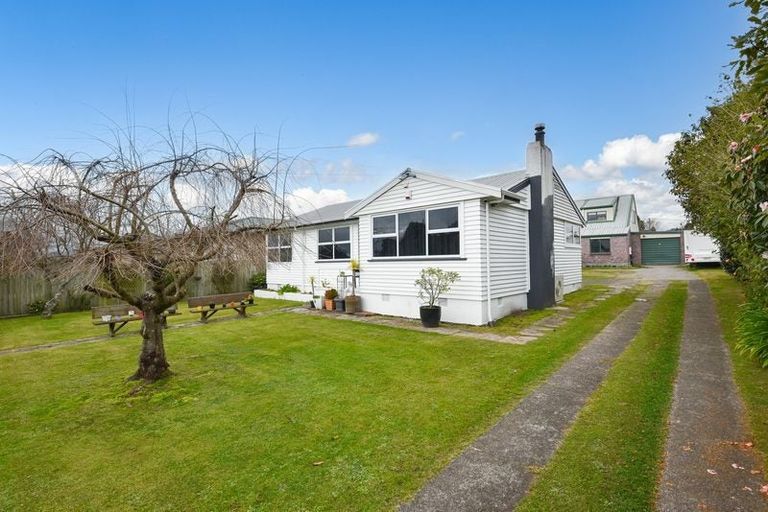 Photo of property in 17 Glenfield Road, Owhata, Rotorua, 3010