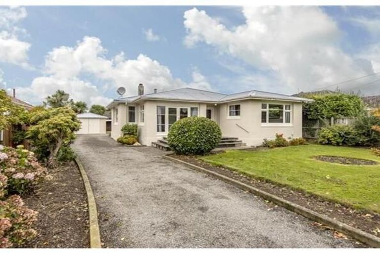 Photo of property in 12 Jennifer Street, Bryndwr, Christchurch, 8053