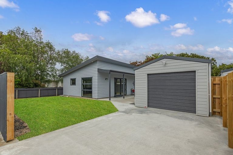 Photo of property in 2a Piper Place, Roslyn, Palmerston North, 4414