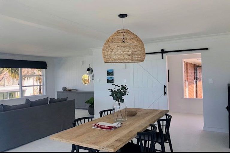 Photo of property in 4/64 Seacliffe Avenue, Belmont, Auckland, 0622