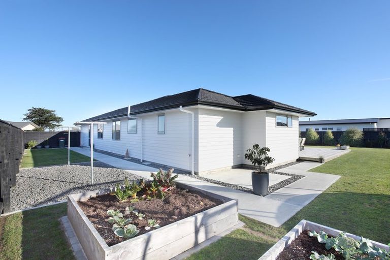 Photo of property in 12 George Street, Bulls, 4818