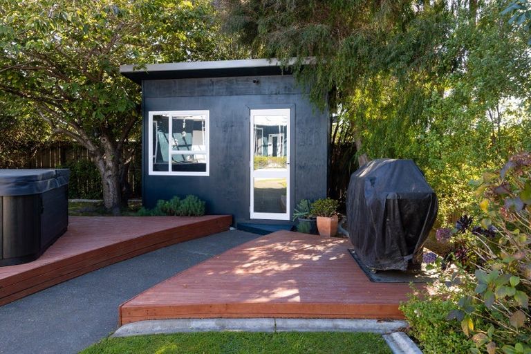 Photo of property in 113 Taradale Road, Onekawa, Napier, 4110