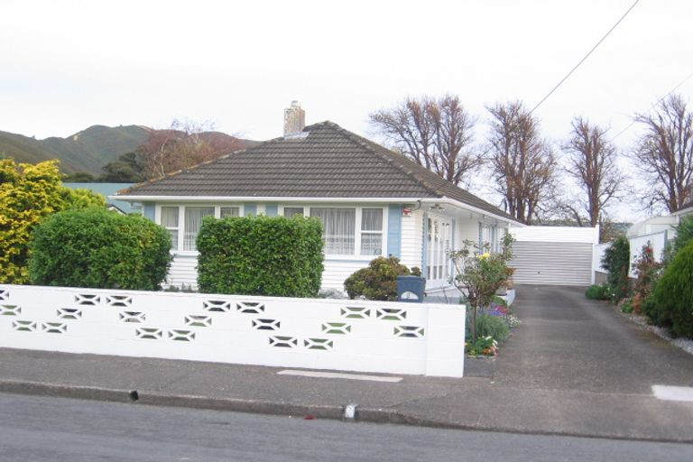 Photo of property in 2 Boothby Grove, Fairfield, Lower Hutt, 5011