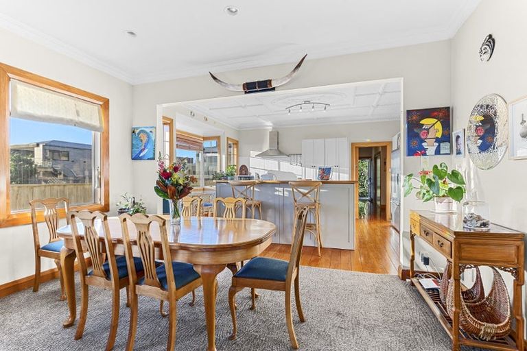 Photo of property in 42 Octavius Place, New Plymouth, 4312