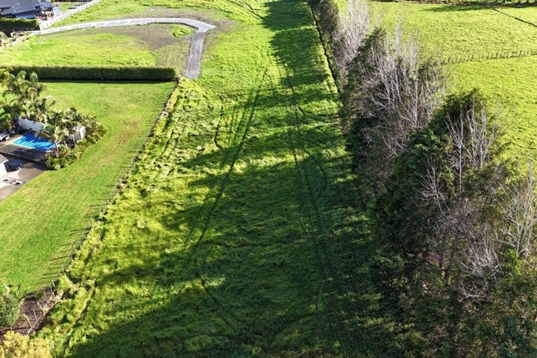 Photo of property in 15 Sands Road, Glenbervie, 0173