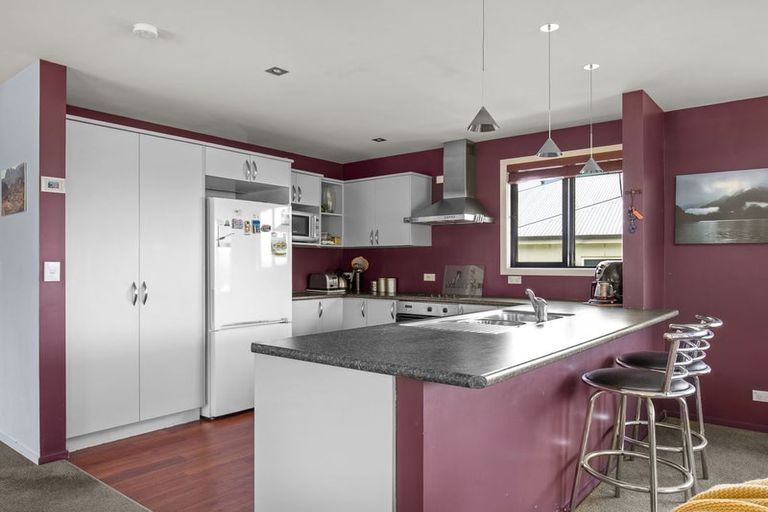 Photo of property in 56 Shields Street, Clyde, 9330