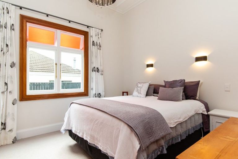 Photo of property in 7a Bay View Road, Bluff Hill, Napier, 4110