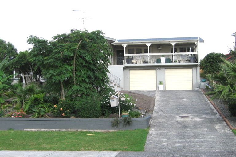 Photo of property in 134 Tiroroa Avenue, Te Atatu South, Auckland, 0610