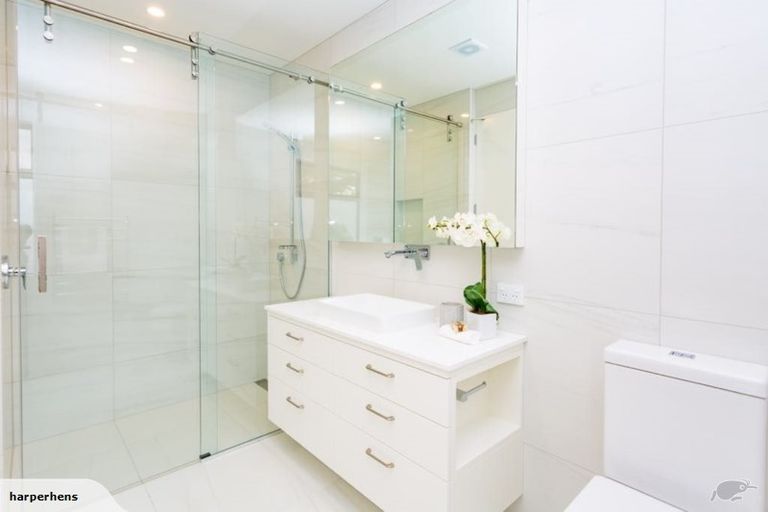 Photo of property in 80c Clyde Road, Ilam, Christchurch, 8041