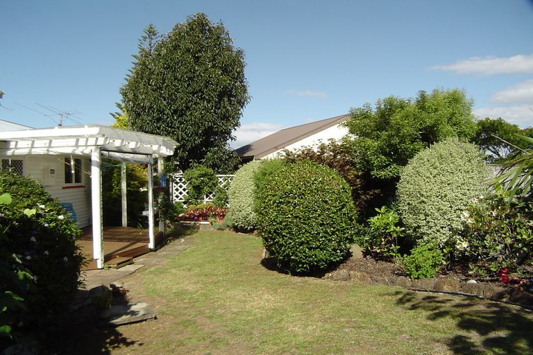 Photo of property in 96 Rangitane Loop Road, Kerikeri, 0294