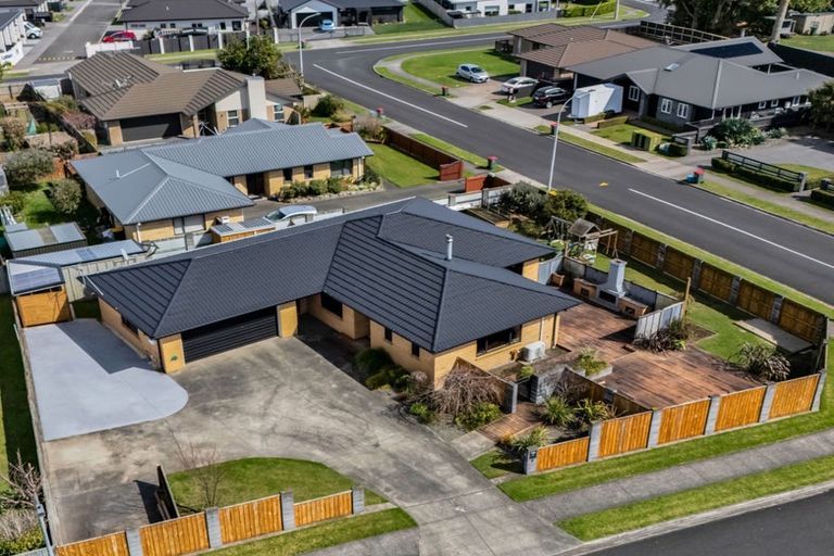 Photo of property in 2 Rawiri Drive, Bell Block, New Plymouth, 4312