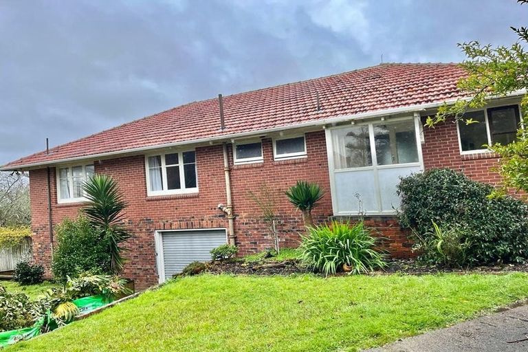 Photo of property in 4 Islington Avenue, New Lynn, Auckland, 0600