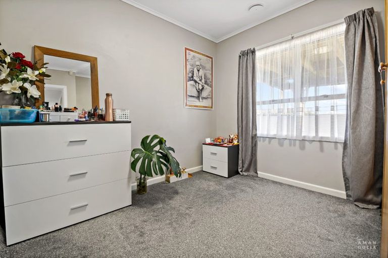 Photo of property in 207 Don Buck Road, Massey, Auckland, 0614