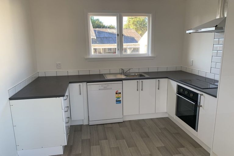 Photo of property in 32 Hargest Crescent, Sydenham, Christchurch, 8023