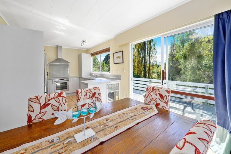 Photo of property in 25 Kinloch Road, Kinloch, Taupo, 3377