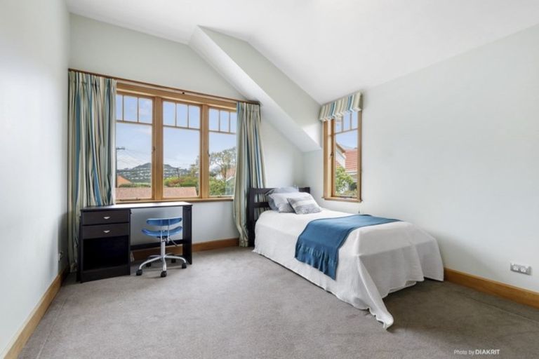 Photo of property in 49 Homewood Avenue, Karori, Wellington, 6012