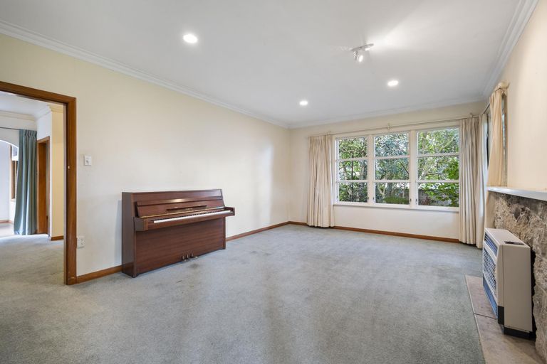 Photo of property in 7 Cremorne Avenue, Hokowhitu, Palmerston North, 4410