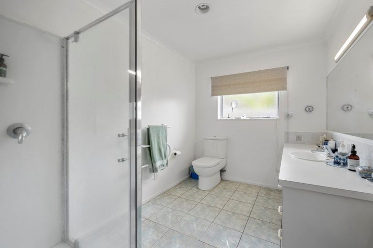 Photo of property in 33 Aldermen Avenue, Papamoa Beach, Papamoa, 3118