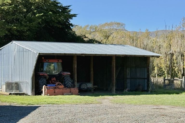 Photo of property in 5584 Kurow Duntroon Road, Kurow, 9498