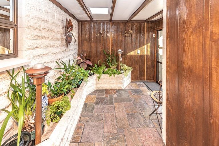 Photo of property in 18 Parkdale Drive, Aramoho, Whanganui, 4500