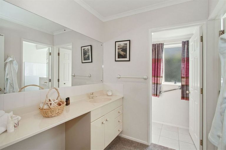 Photo of property in 46 Torkar Road, Clarks Beach, 2122