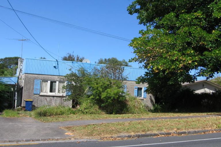 Photo of property in 46 Hutchinson Avenue, New Lynn, Auckland, 0600