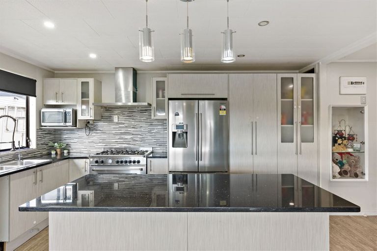 Photo of property in 2/84 Alfriston Road, Manurewa East, Auckland, 2102